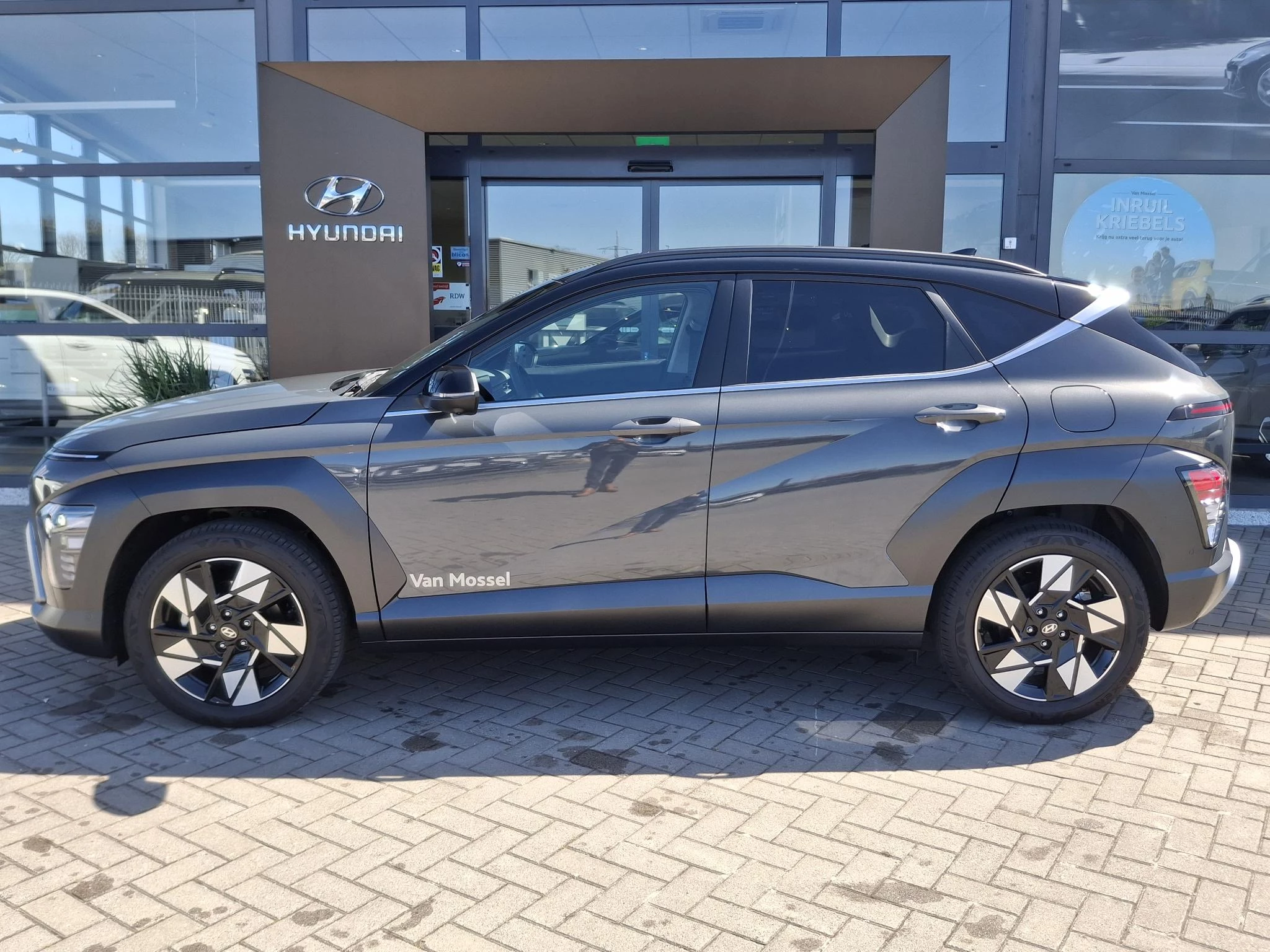 Hyundai Kona 1.6 GDI HEV Premium Sky