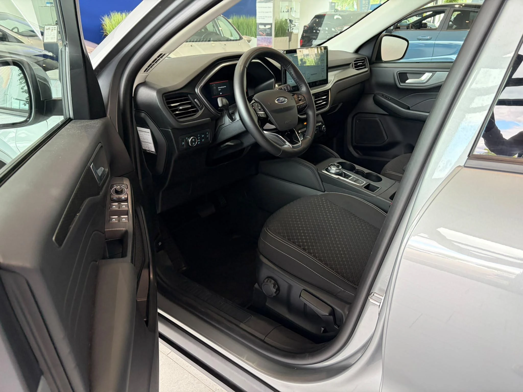 Ford-Kuga-image-8
