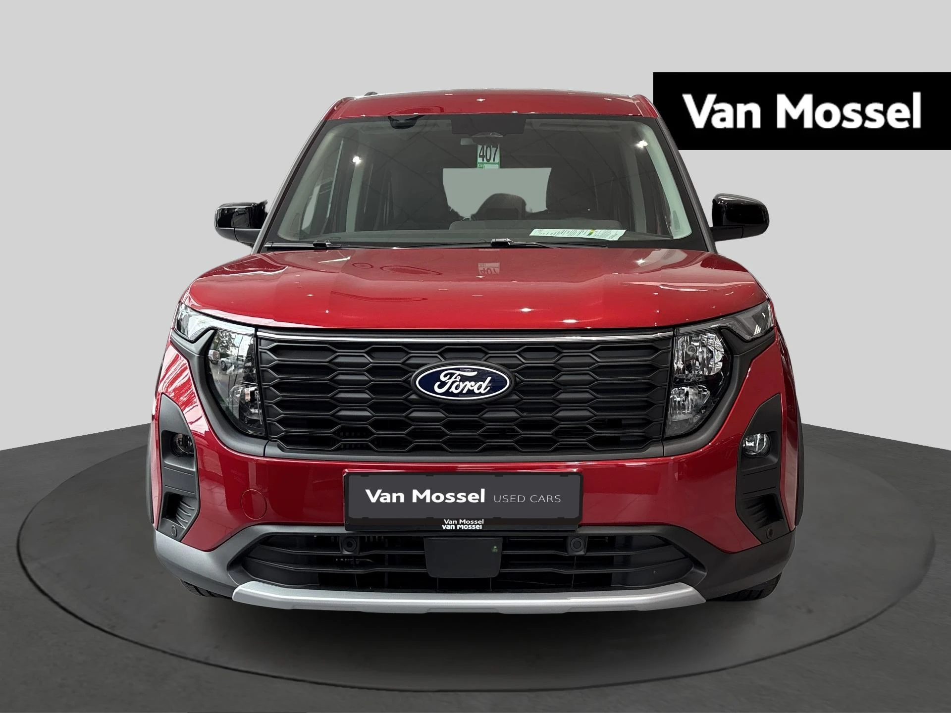 Ford-Tourneo Courier-image-1