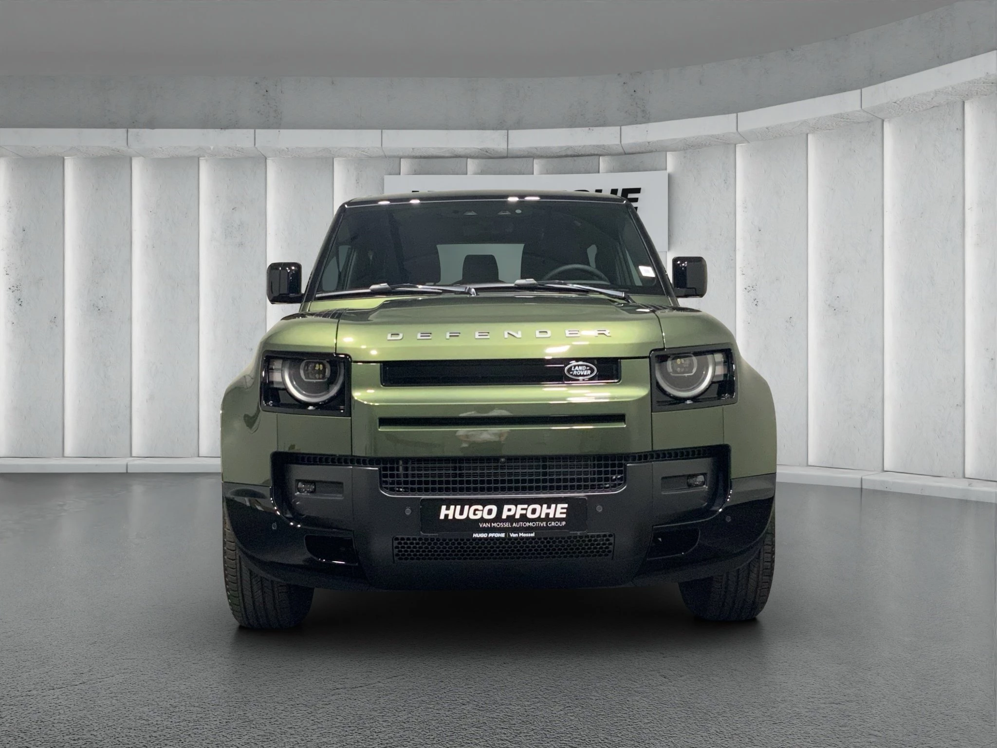 Land Rover Defender 90 X-Dynamic SE D250