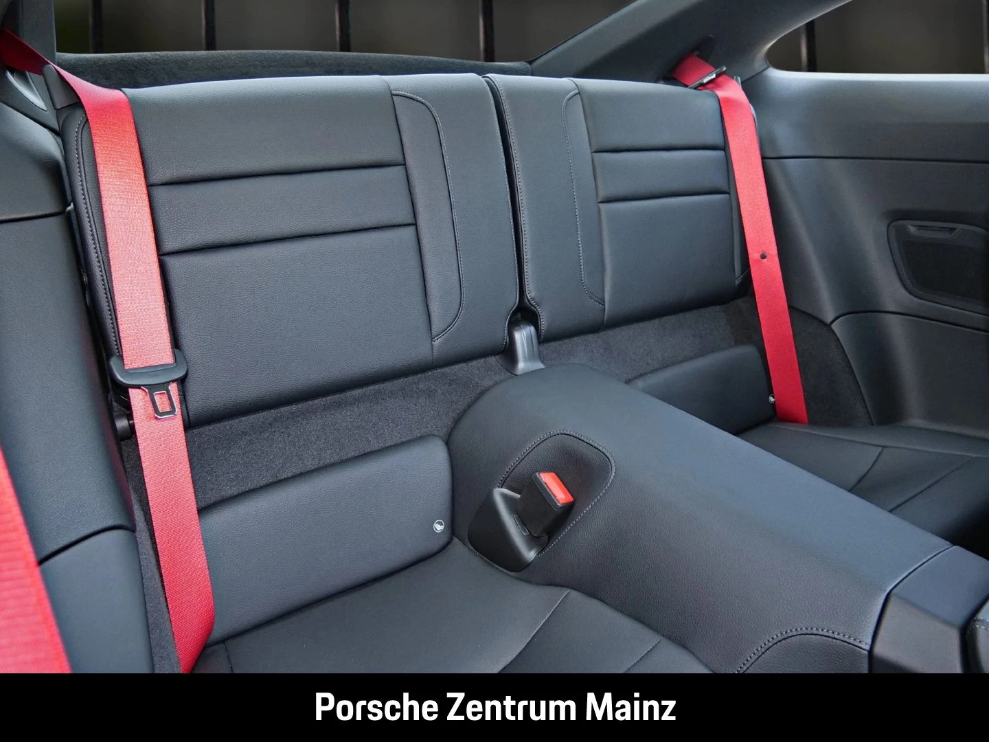 Porsche-911-image-3