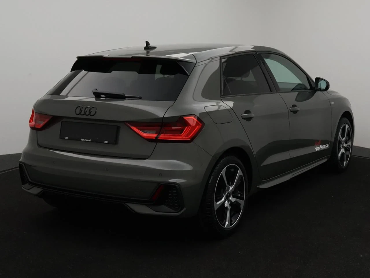 Audi-A1 Sportback-image-12