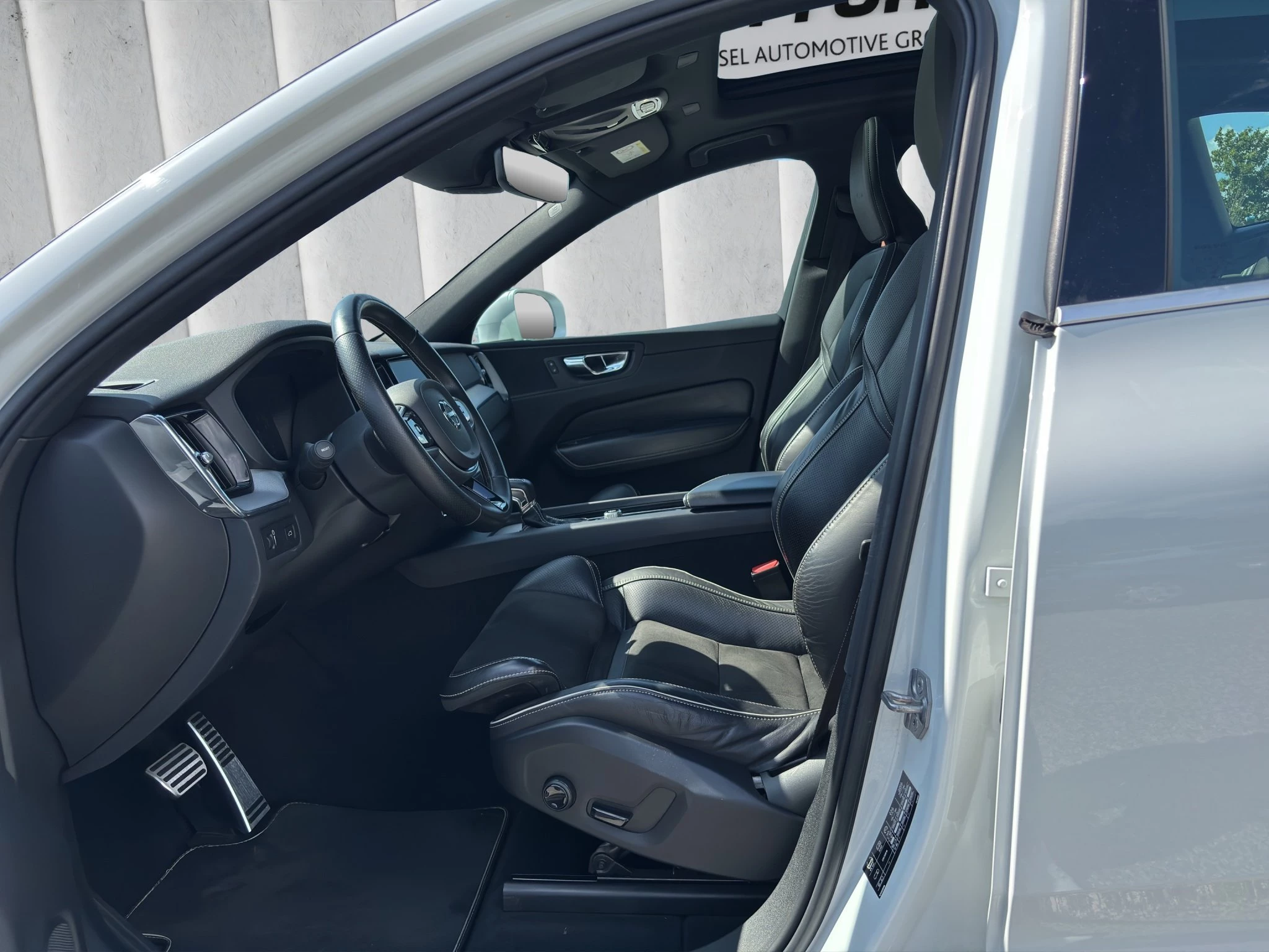 Volvo XC60 T5 AWD R-Design