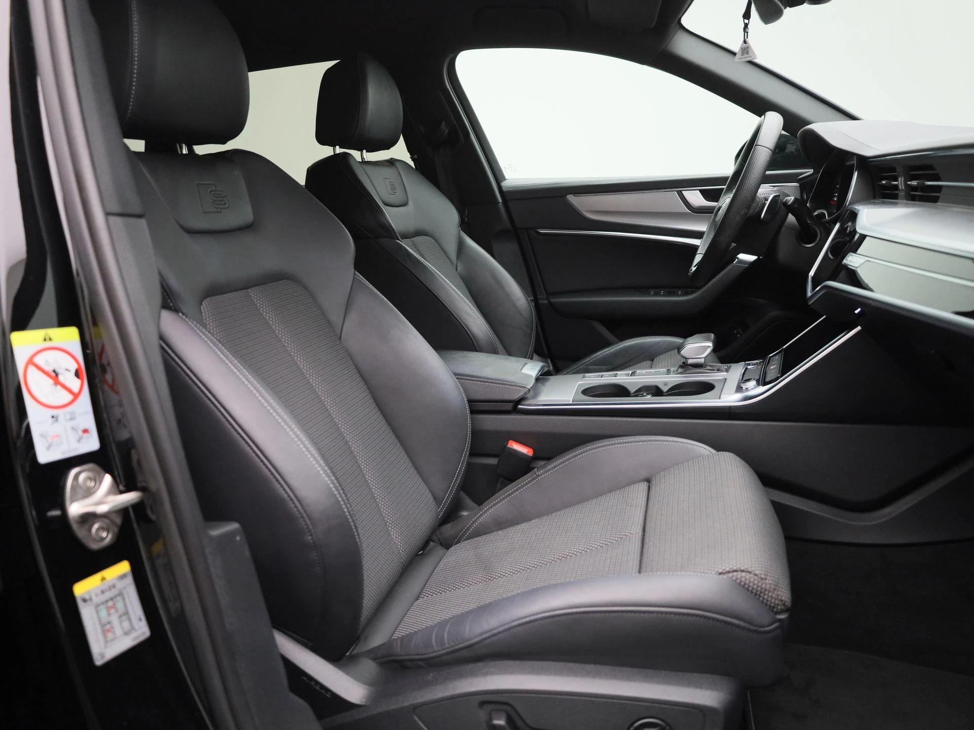Audi-A6-image-40