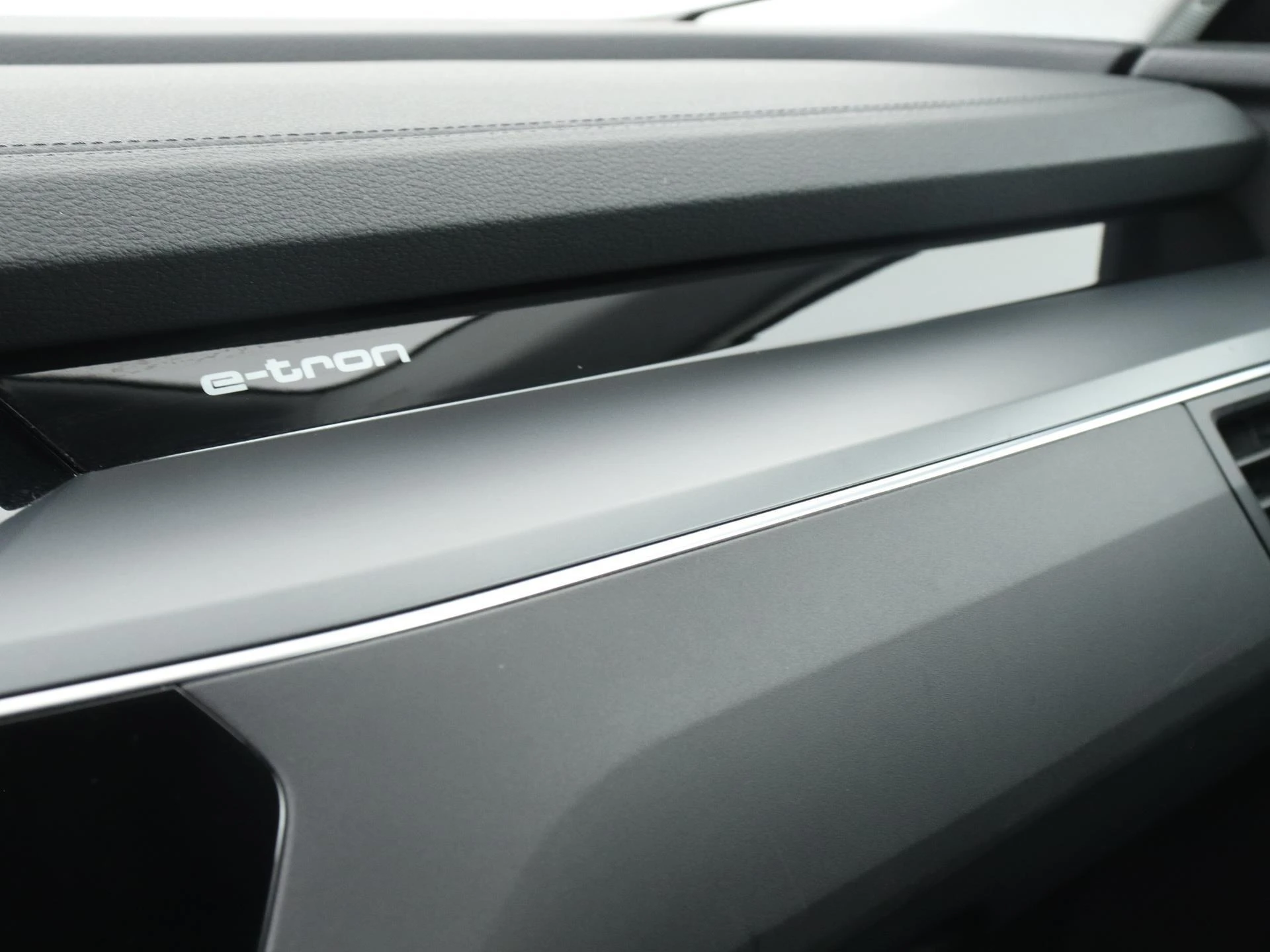 Audi-e-tron-image-22