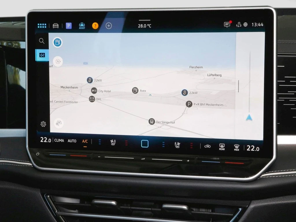 Volkswagen-Passat-image-11