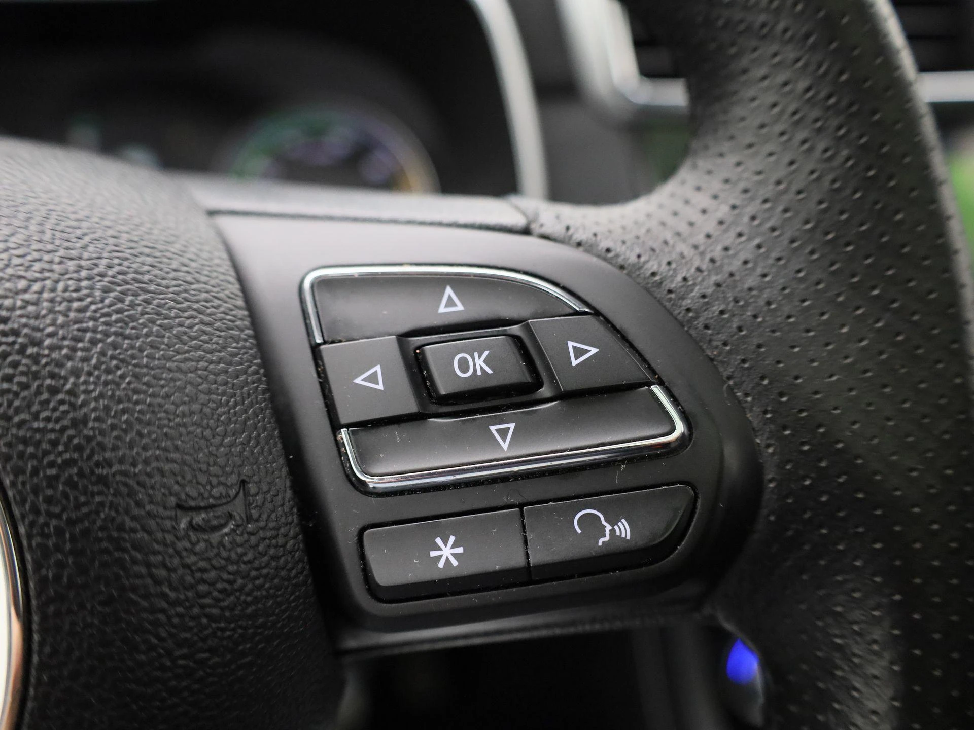 MG-ZS EV-image-19