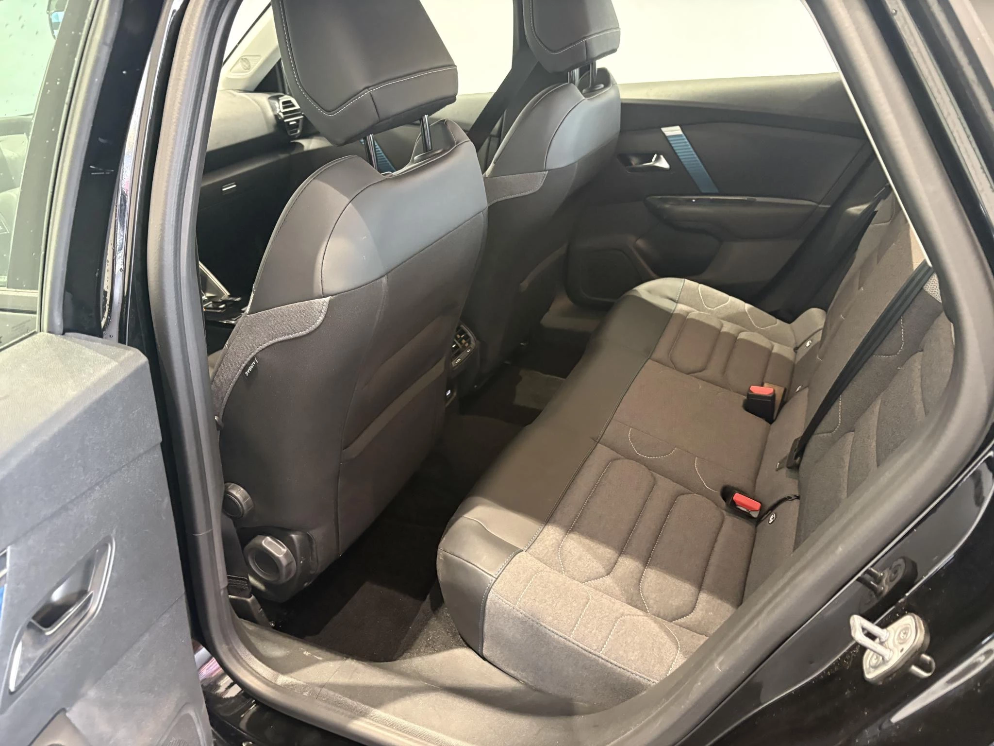 Citroën-ë-C4-image-12