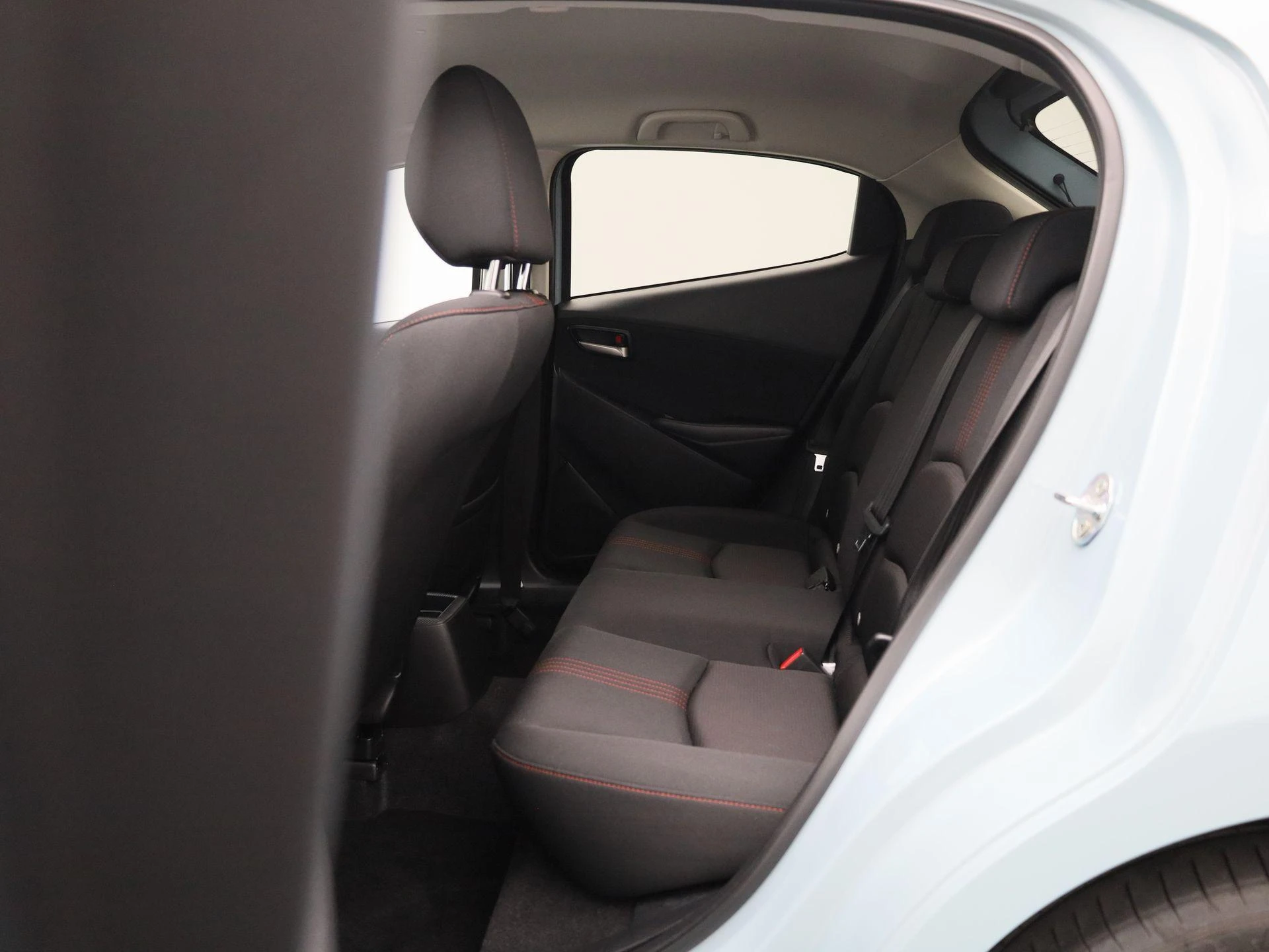Mazda-2-image-11