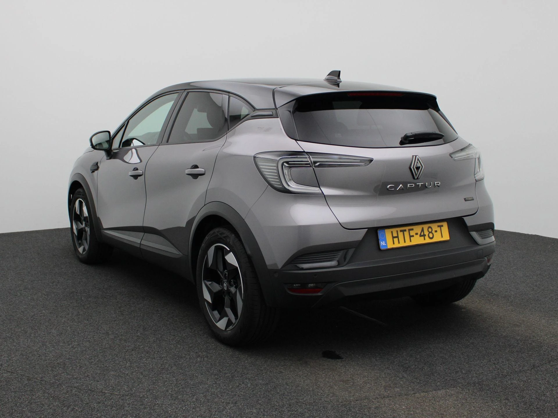 Renault-Captur-image-1