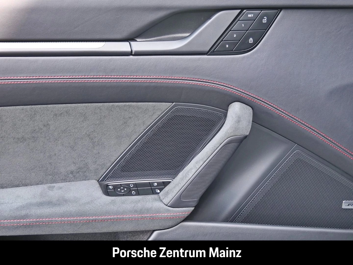 Porsche-911-image-26