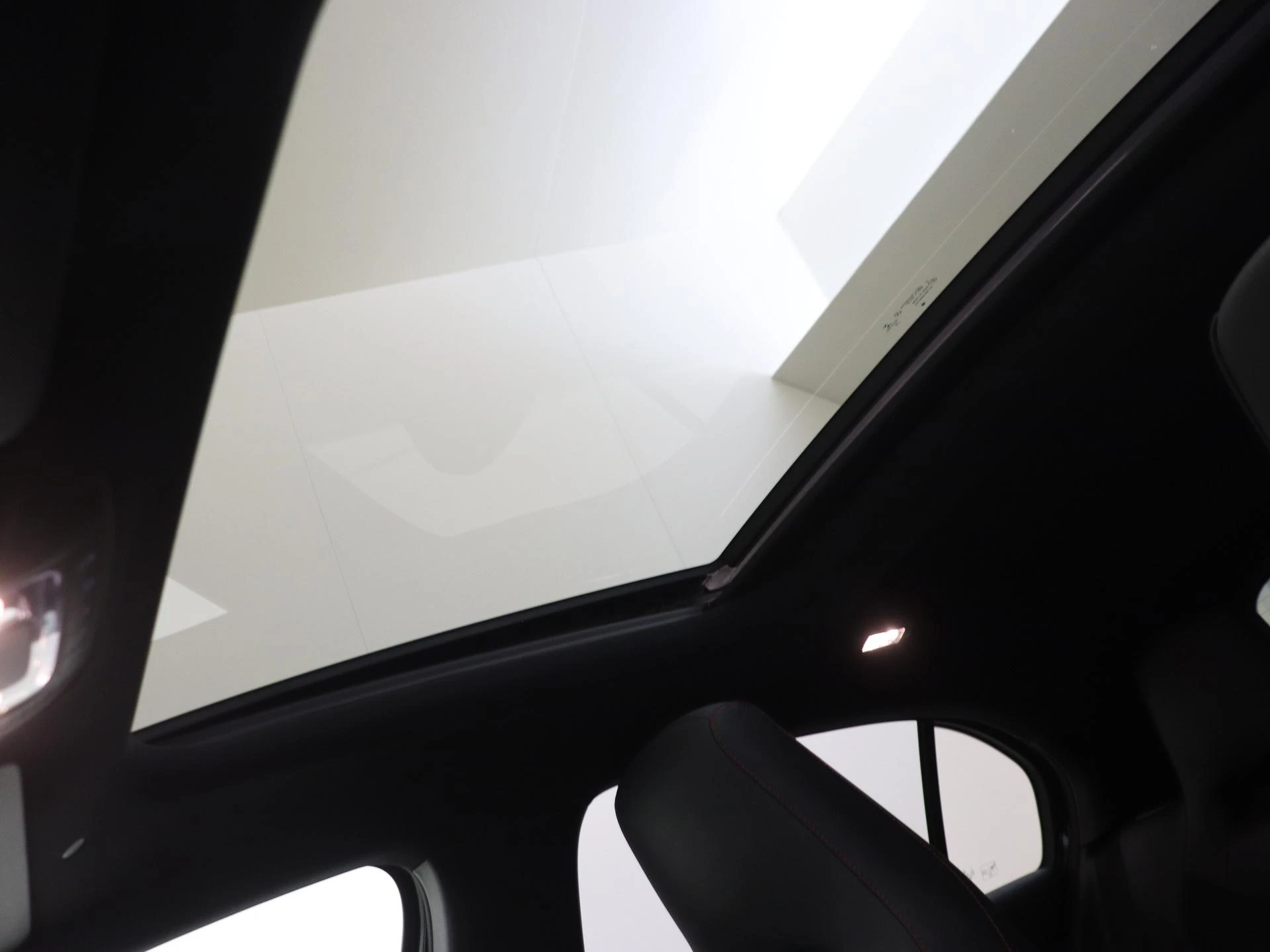 Mercedes-Benz-A-Klasse-image-27