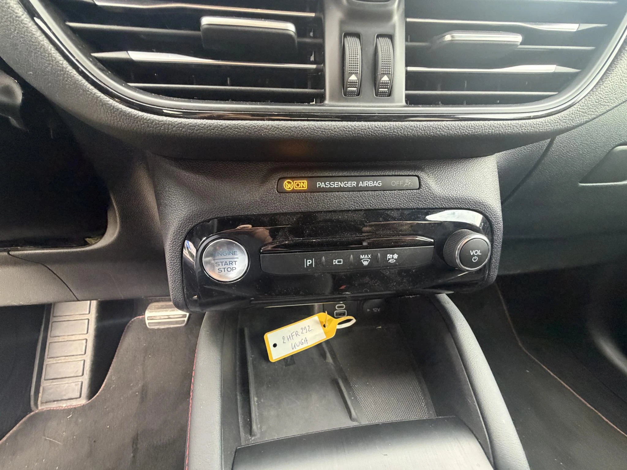 Ford-Kuga-image-7