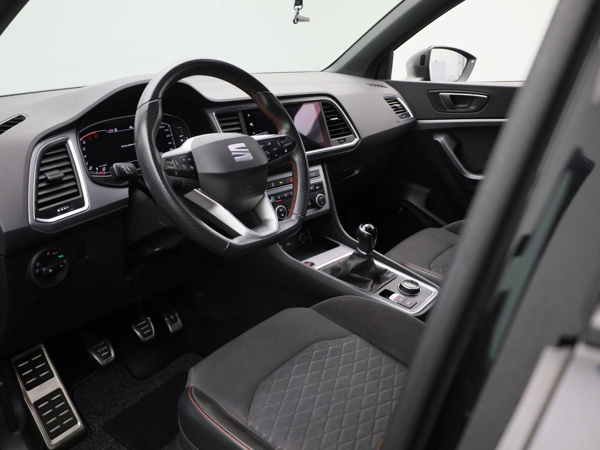 SEAT-Ateca-image-15