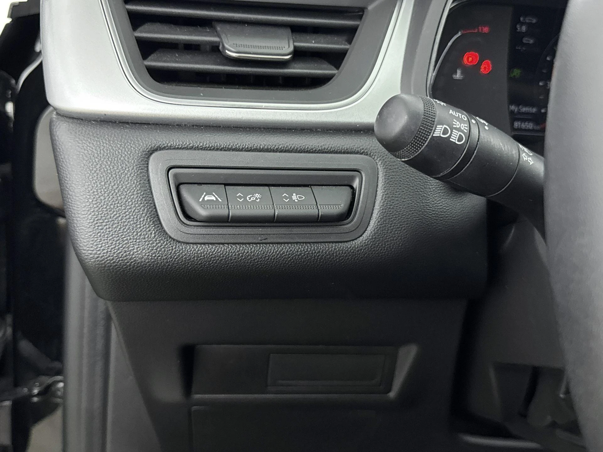 Renault-Captur-image-19