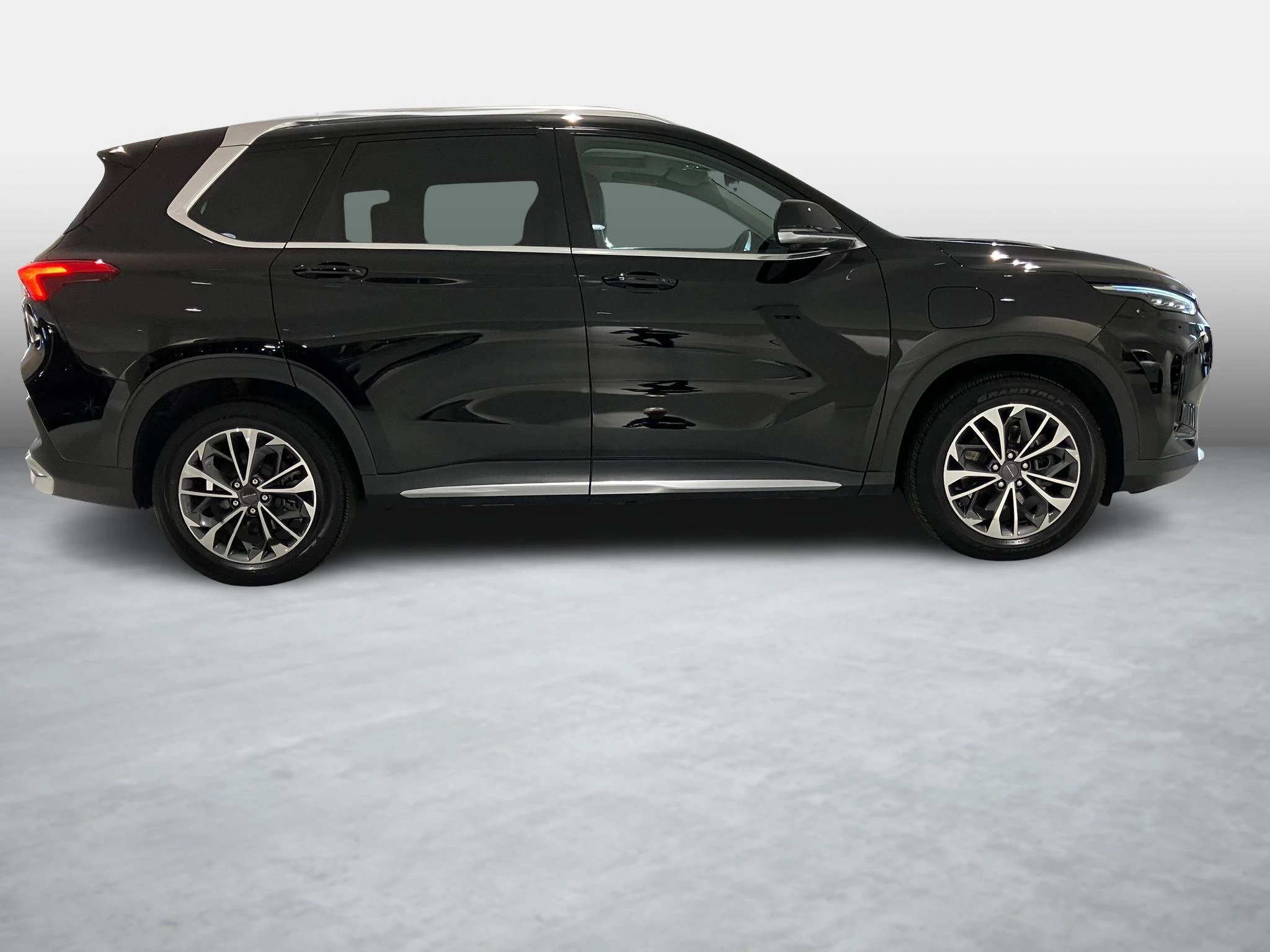 Maxus-eUNIQ6-image-6