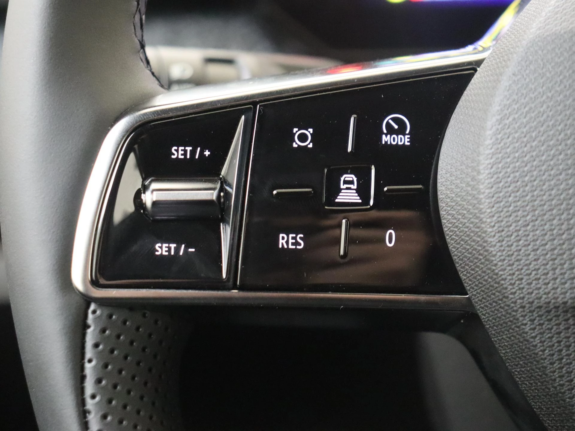 Renault-Clio-image-16