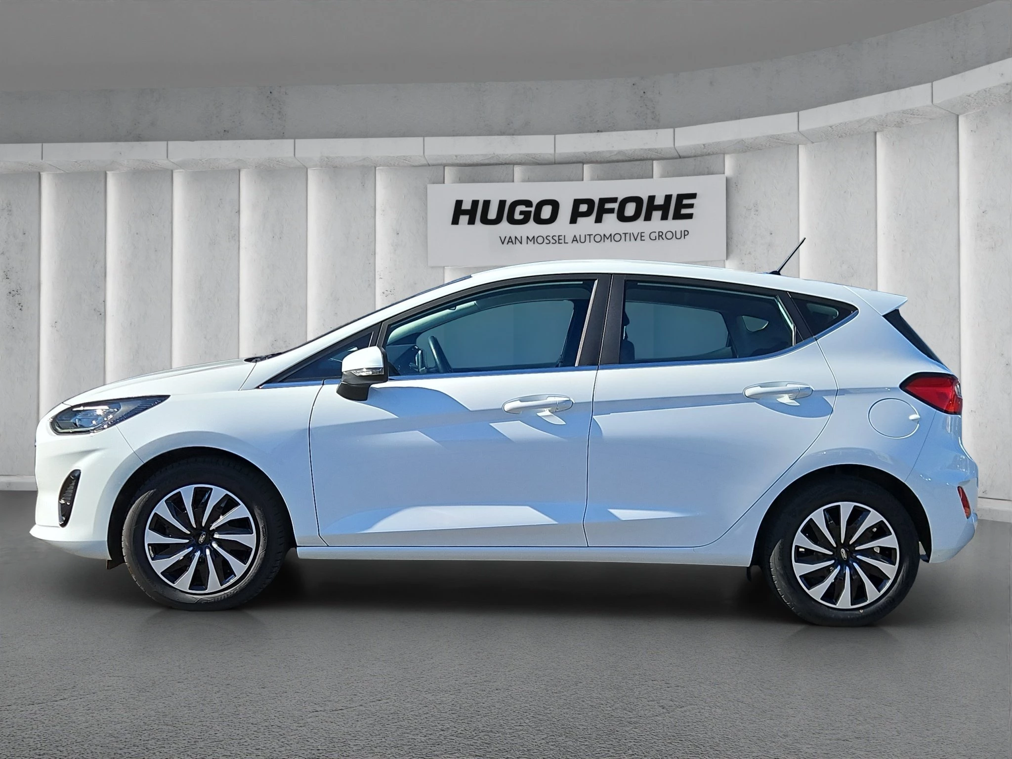 Ford Fiesta Titanium LED | KLIMAAUTOMATIK | PDC | BT