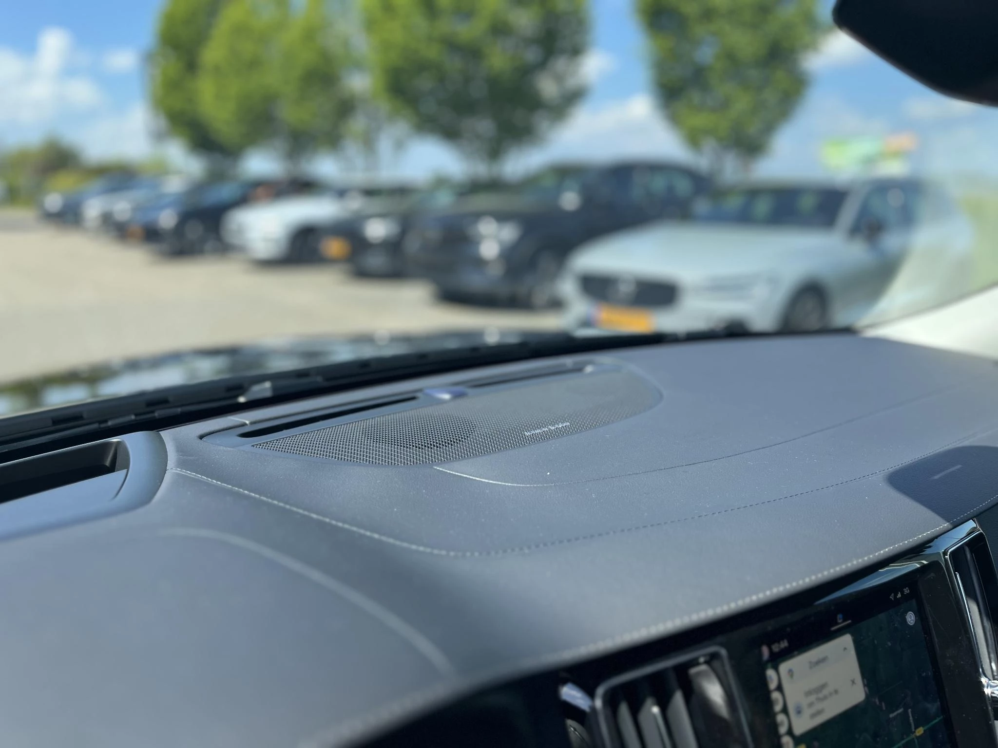 Volvo V60 T6 Plug-in hybrid AWD Ultra Dark
