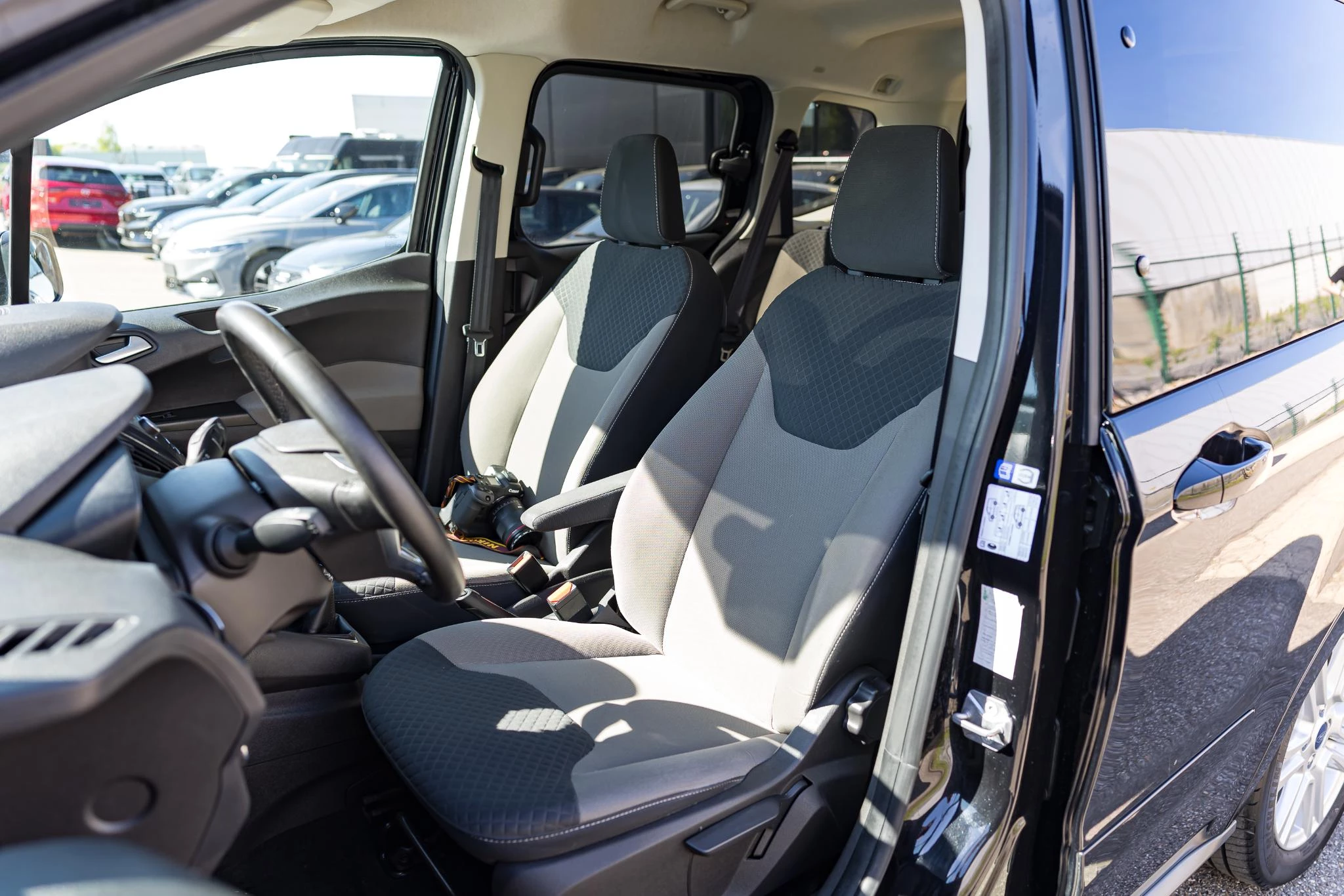 Ford Tourneo 1.5 TDCi 75kW Ambiente