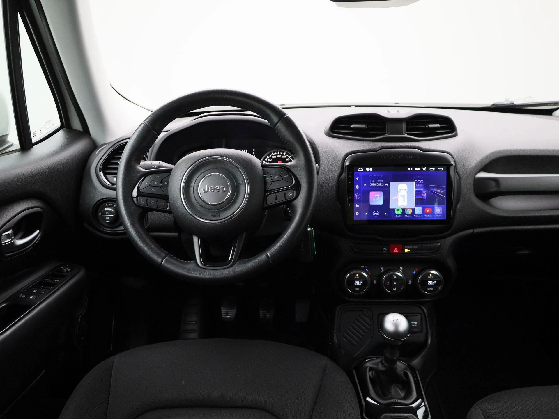 Jeep-Renegade-image-6
