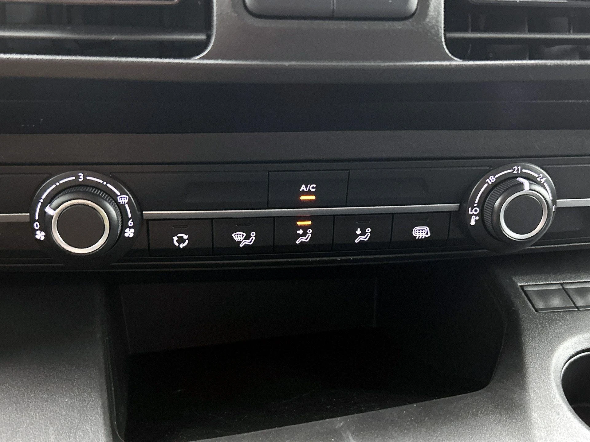 Opel-Combo-image-23