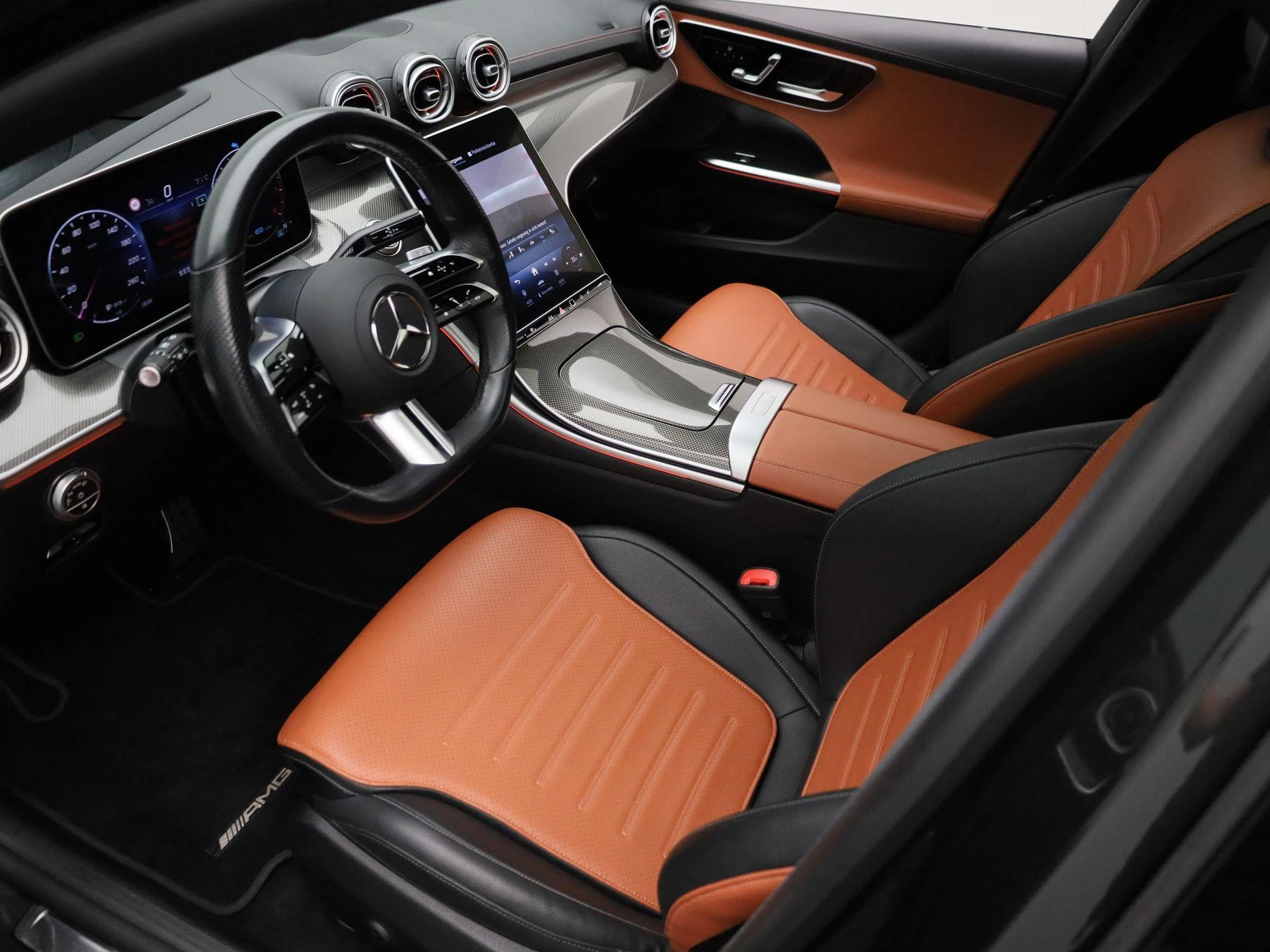 Mercedes-Benz-C-Klasse-image-17