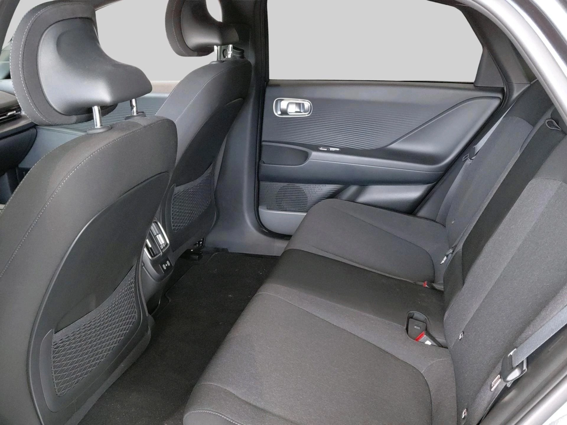 Hyundai IONIQ 6 Core Plus 77kWh