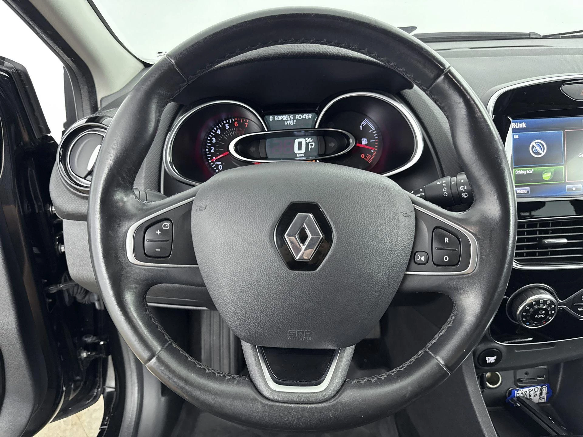 Renault-Clio-image-19