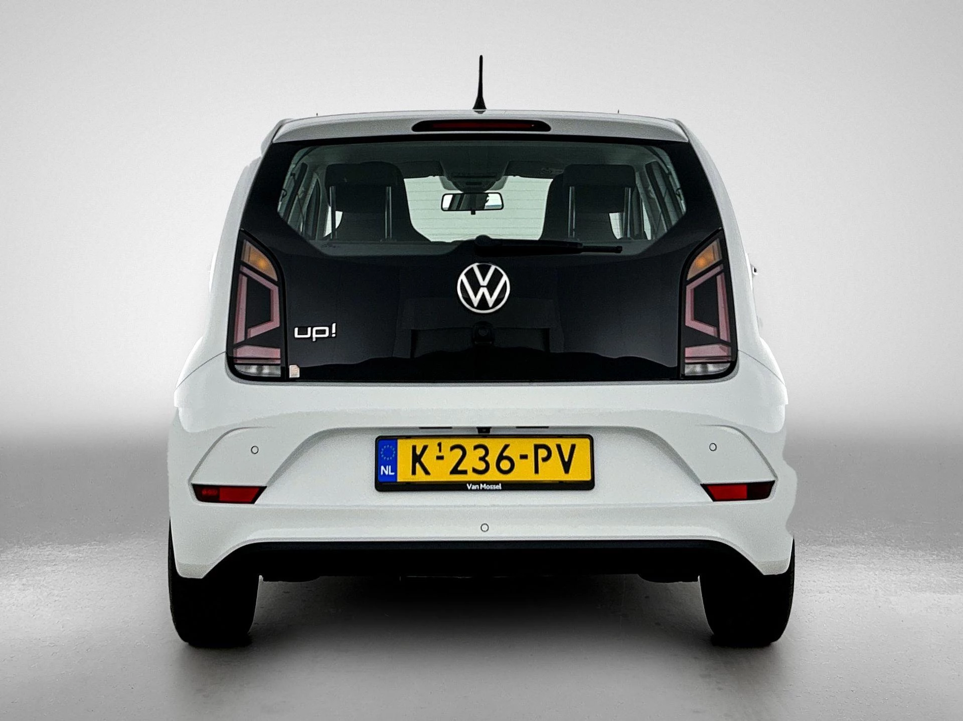 Volkswagen-up!-image-2