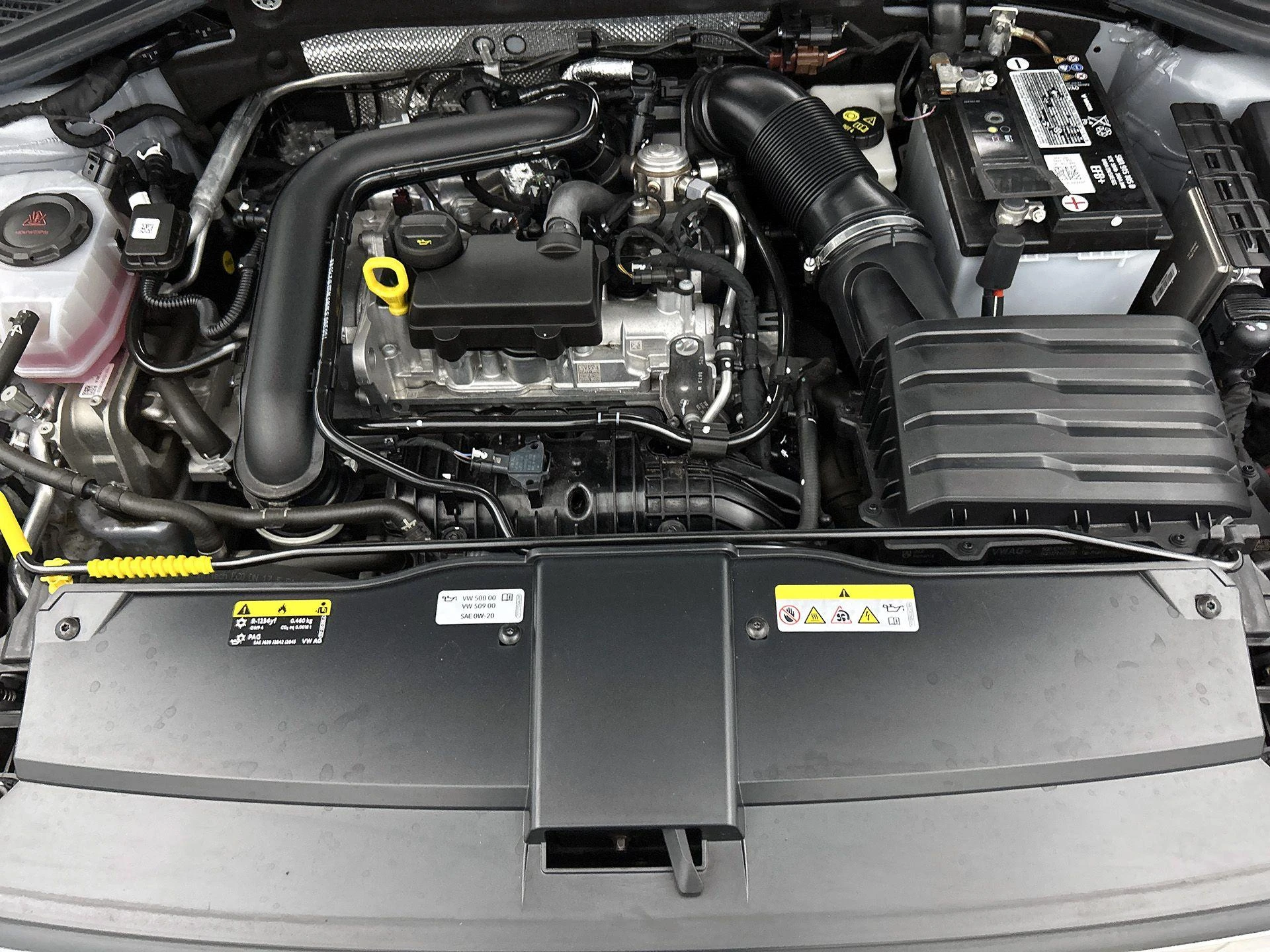 Volkswagen-T-Roc-image-27