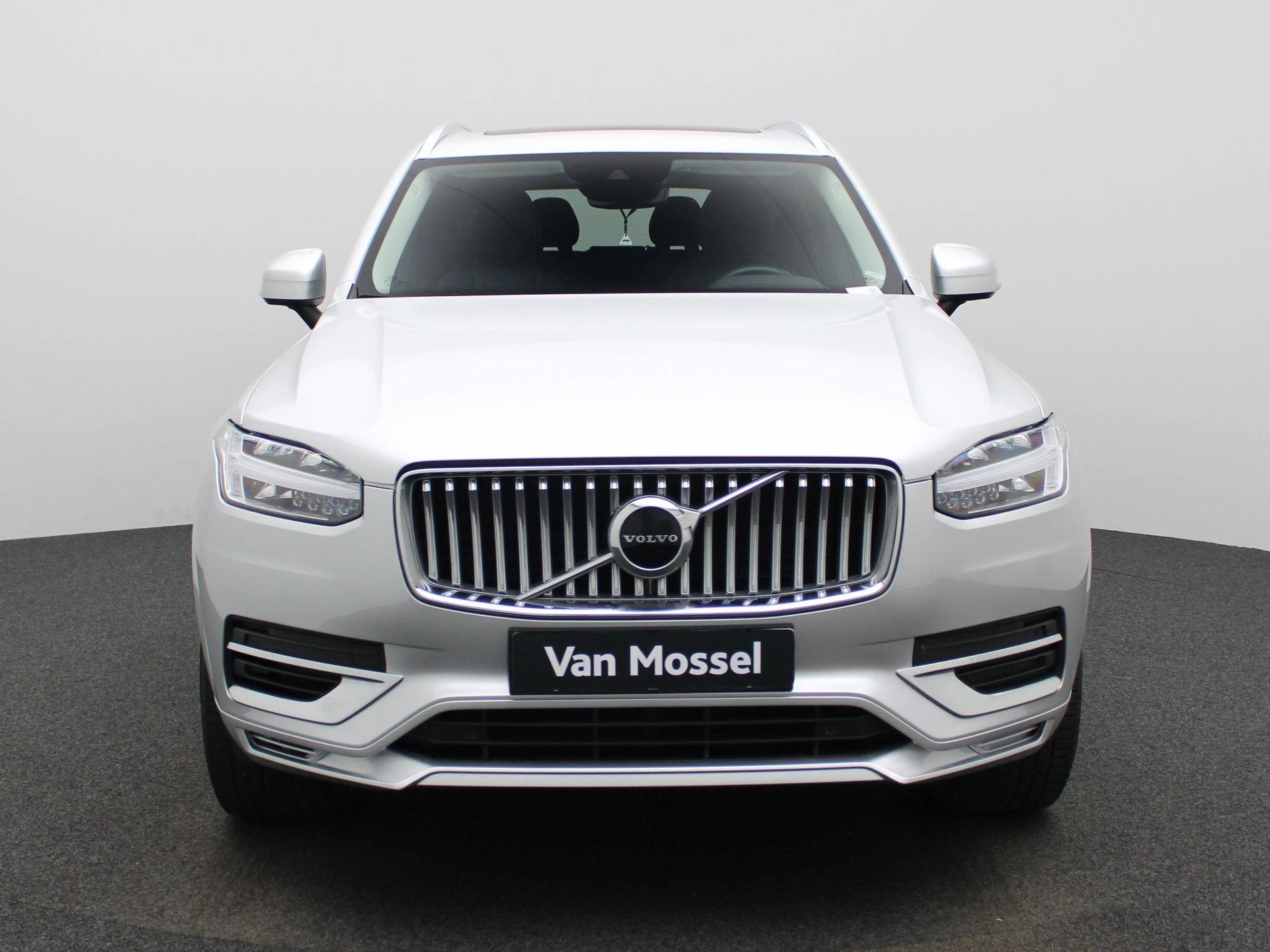 Volvo-XC90-image-2