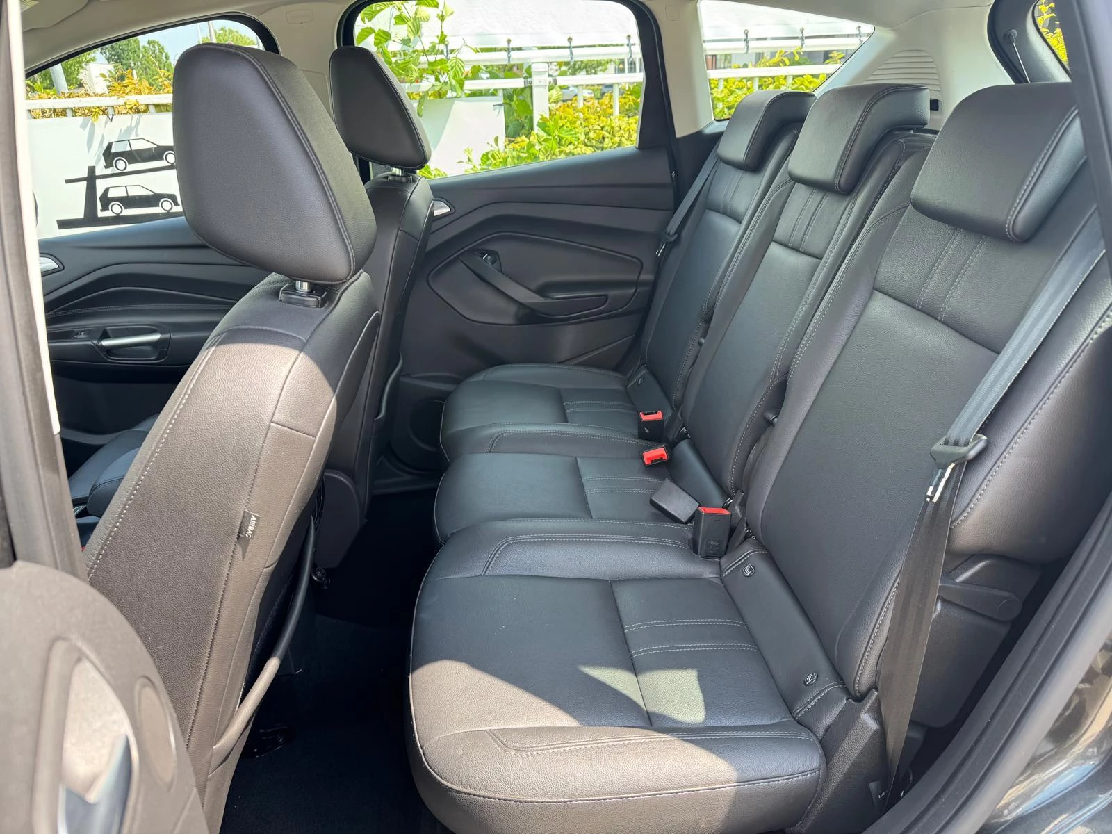 Ford-C-MAX-image-24