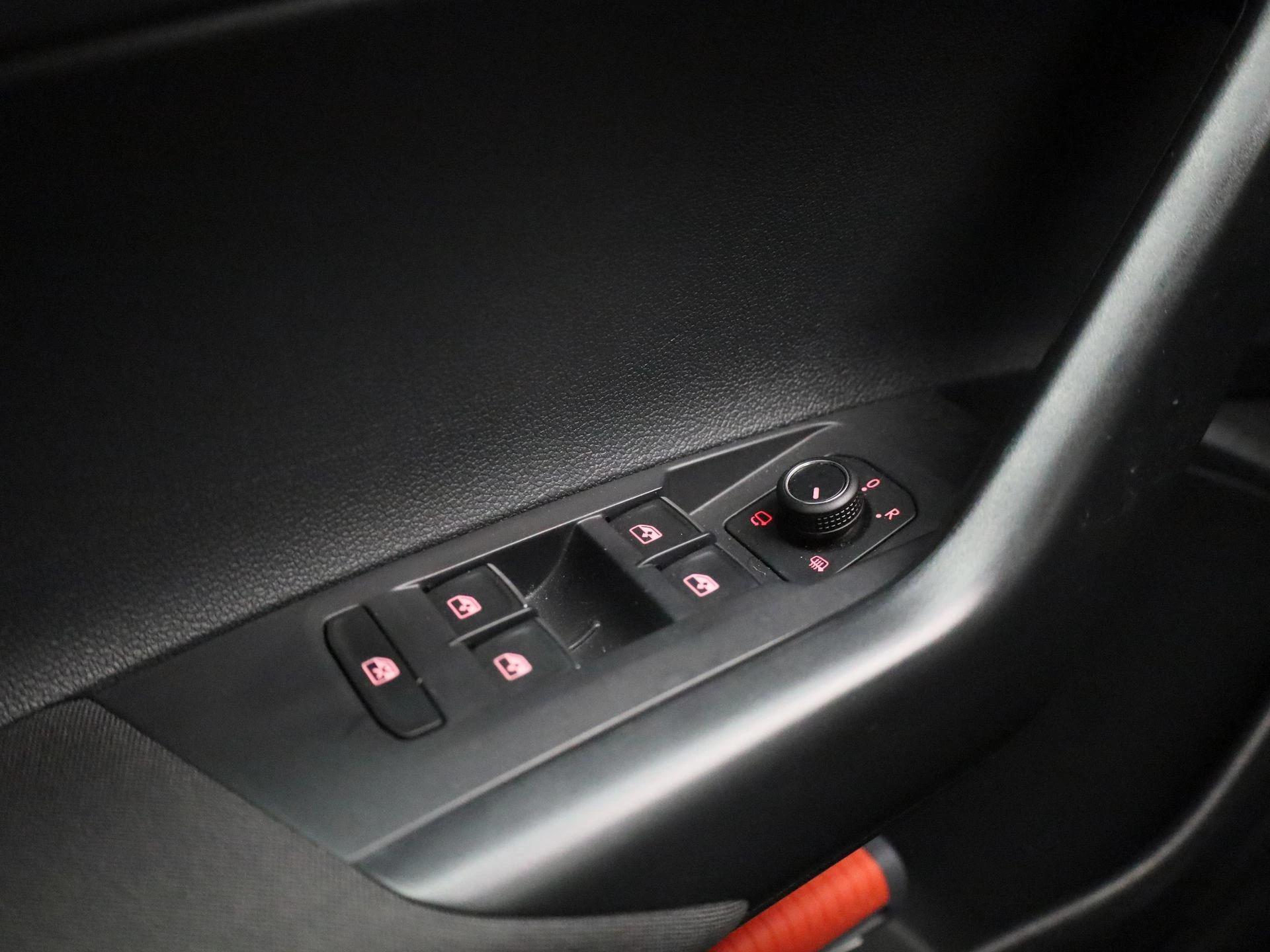 Volkswagen-Polo-image-19