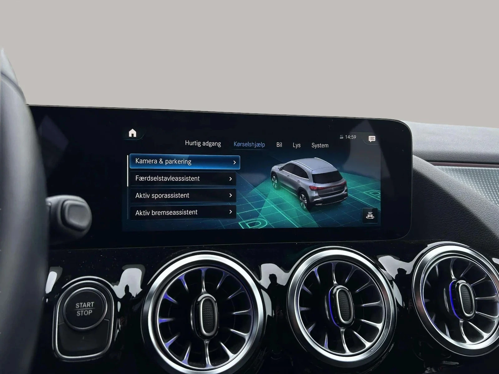 Mercedes-Benz-EQA-image-18