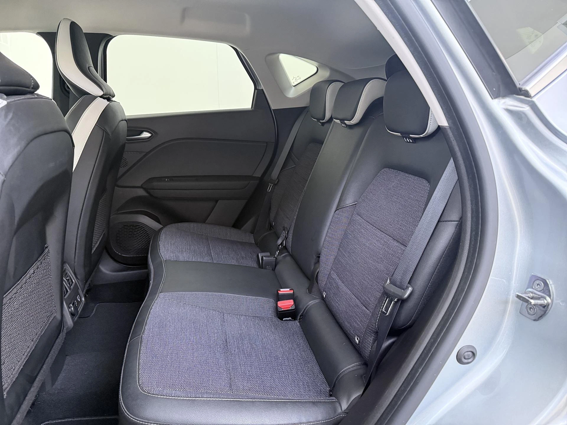 Renault-Captur-image-15