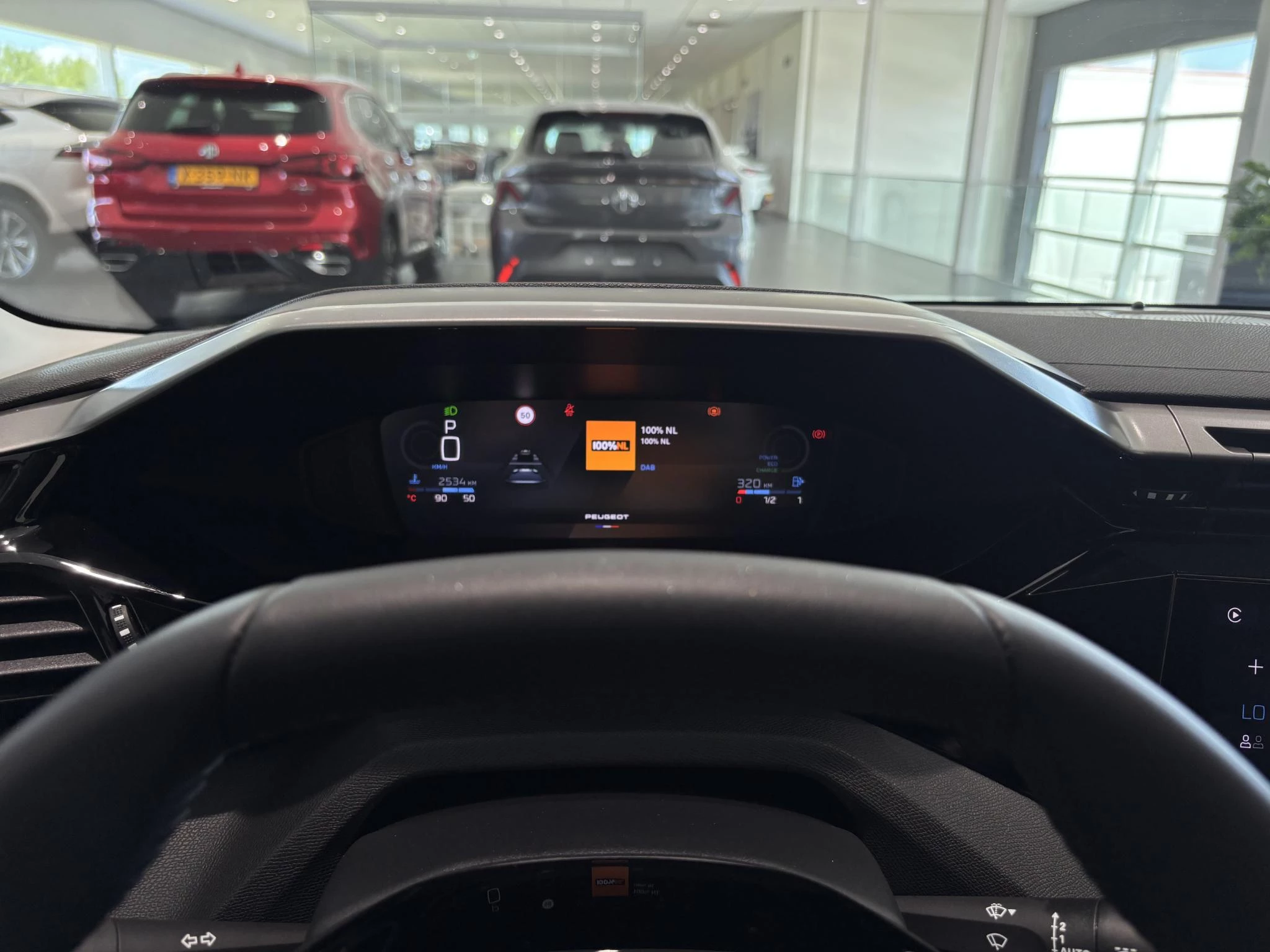 Peugeot 408 1.2 Allure Hybrid 145