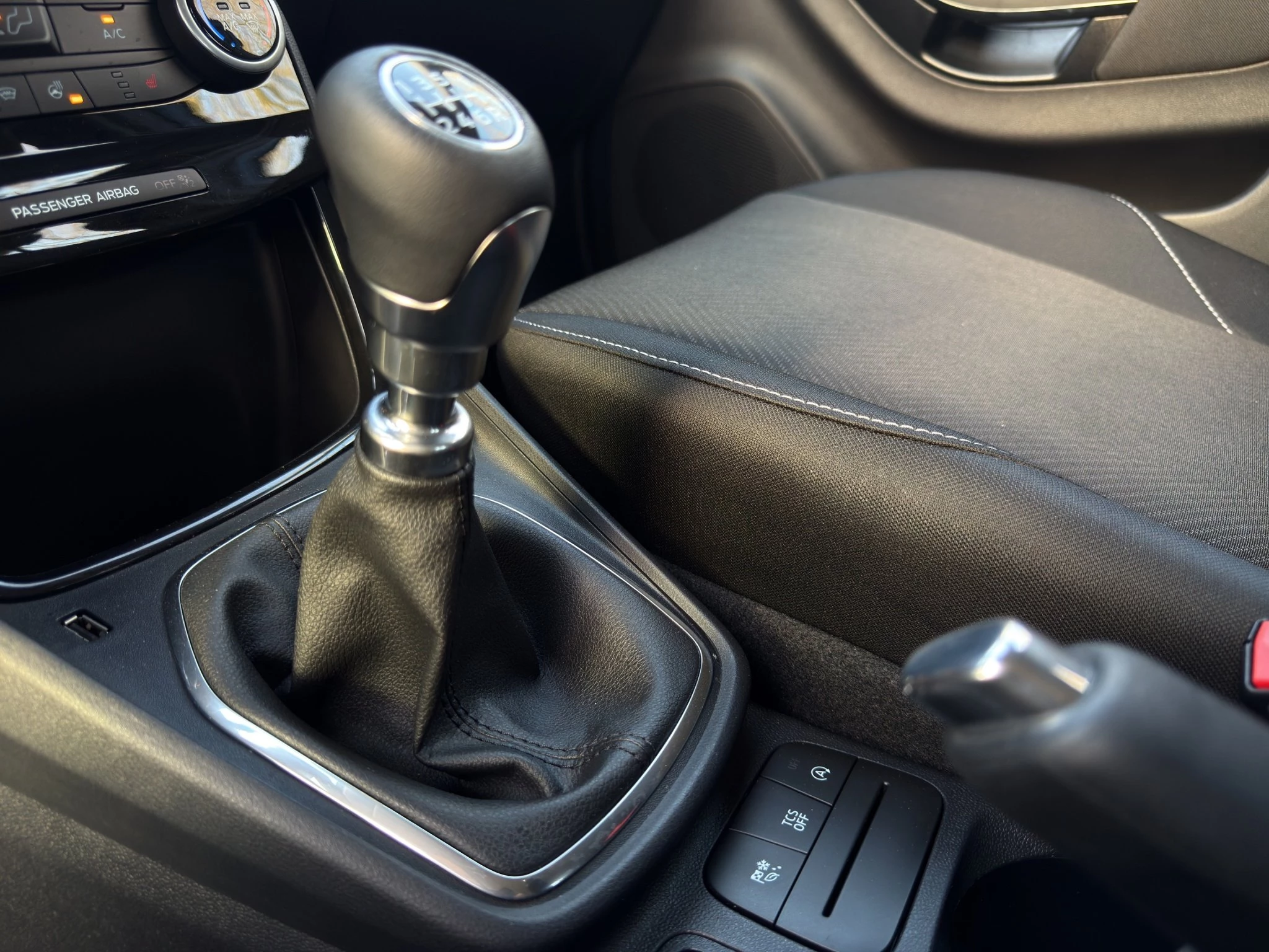 Ford Puma Cool & Connect 70kW