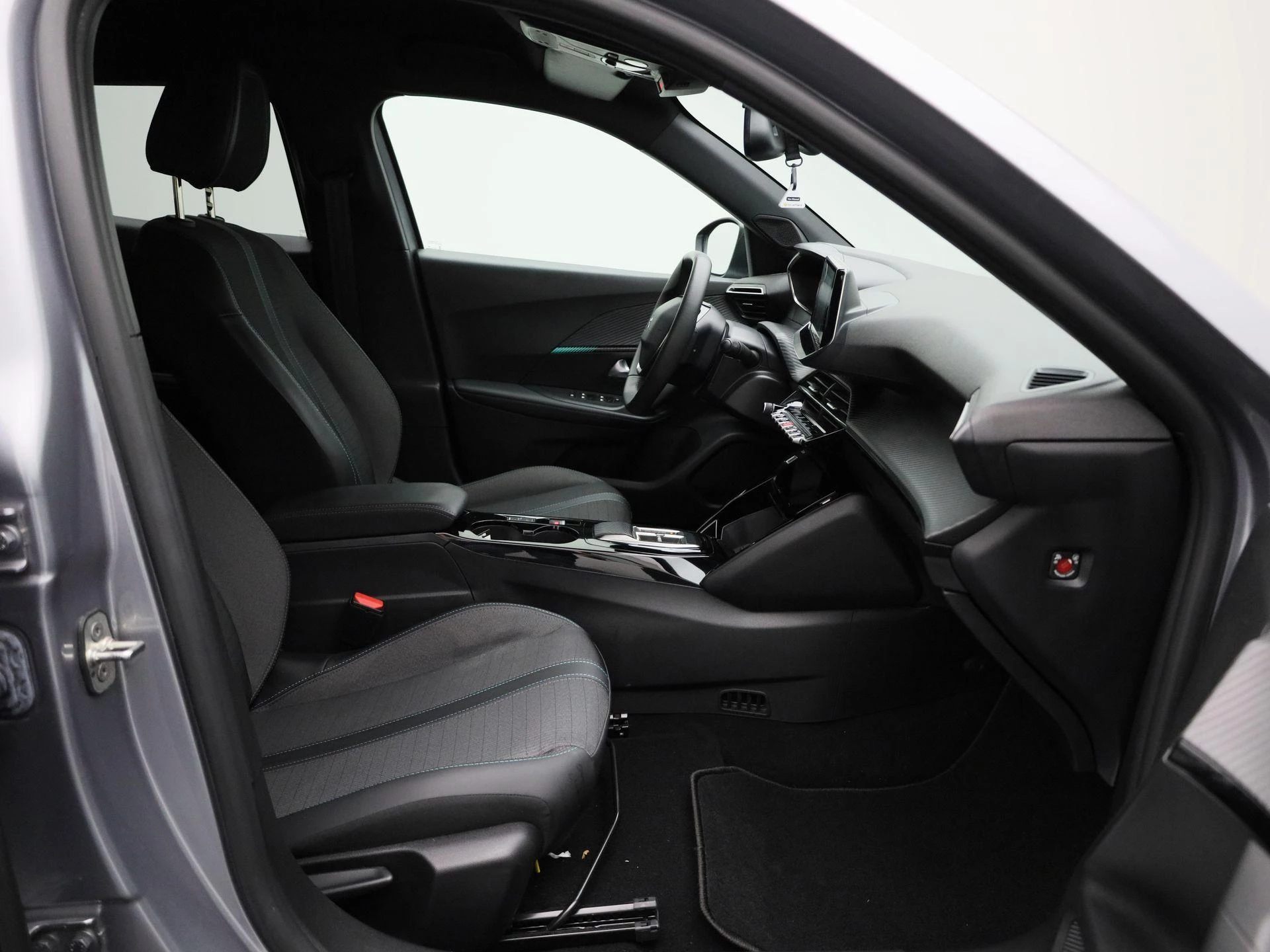 Peugeot e-2008 e-2008 Allure