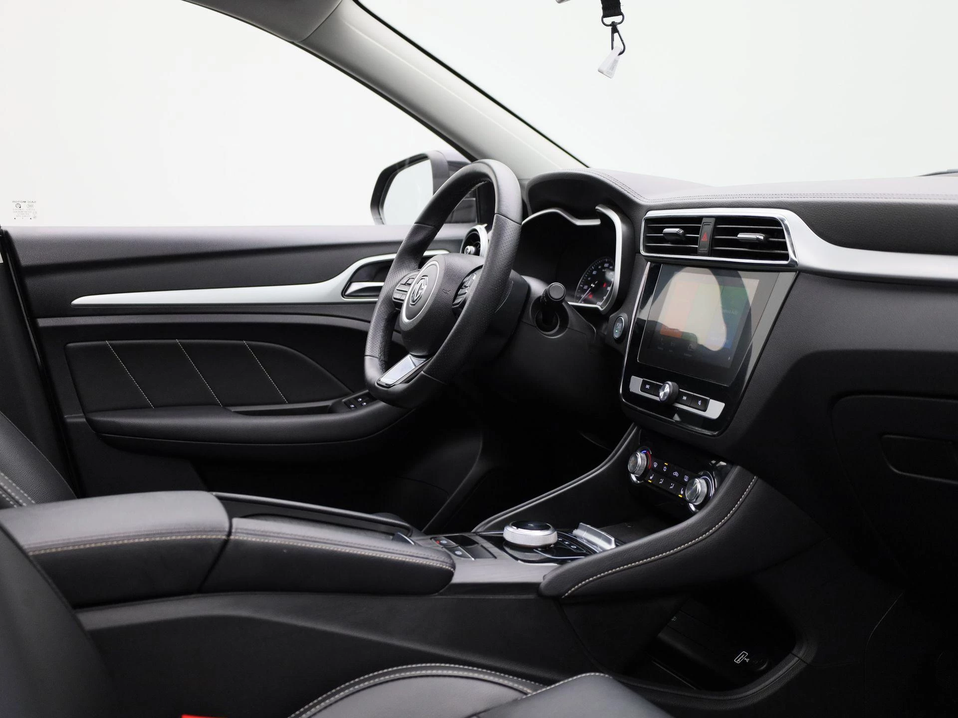 MG-ZS EV-image-33