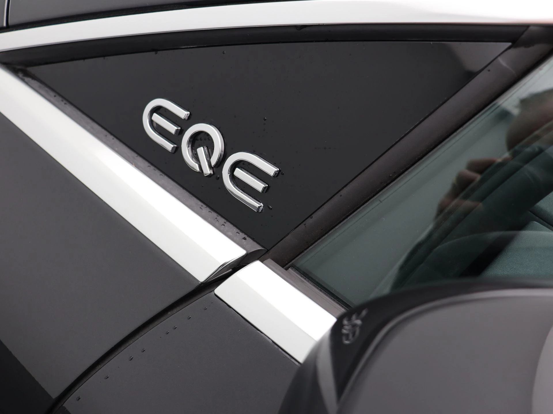 Mercedes-Benz EQE 300 AMG Line + AIRMATIC + PANORAMISCH DAK +