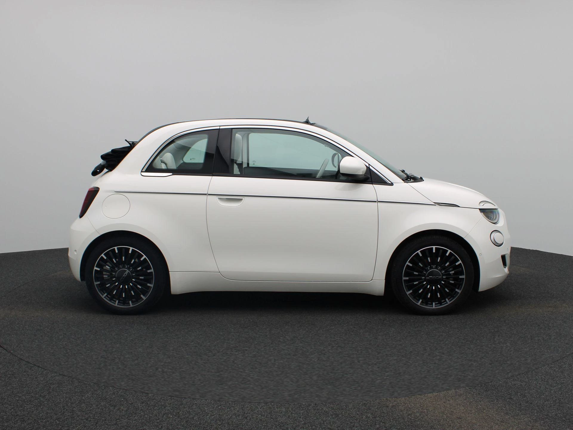 Fiat-500C-image-5