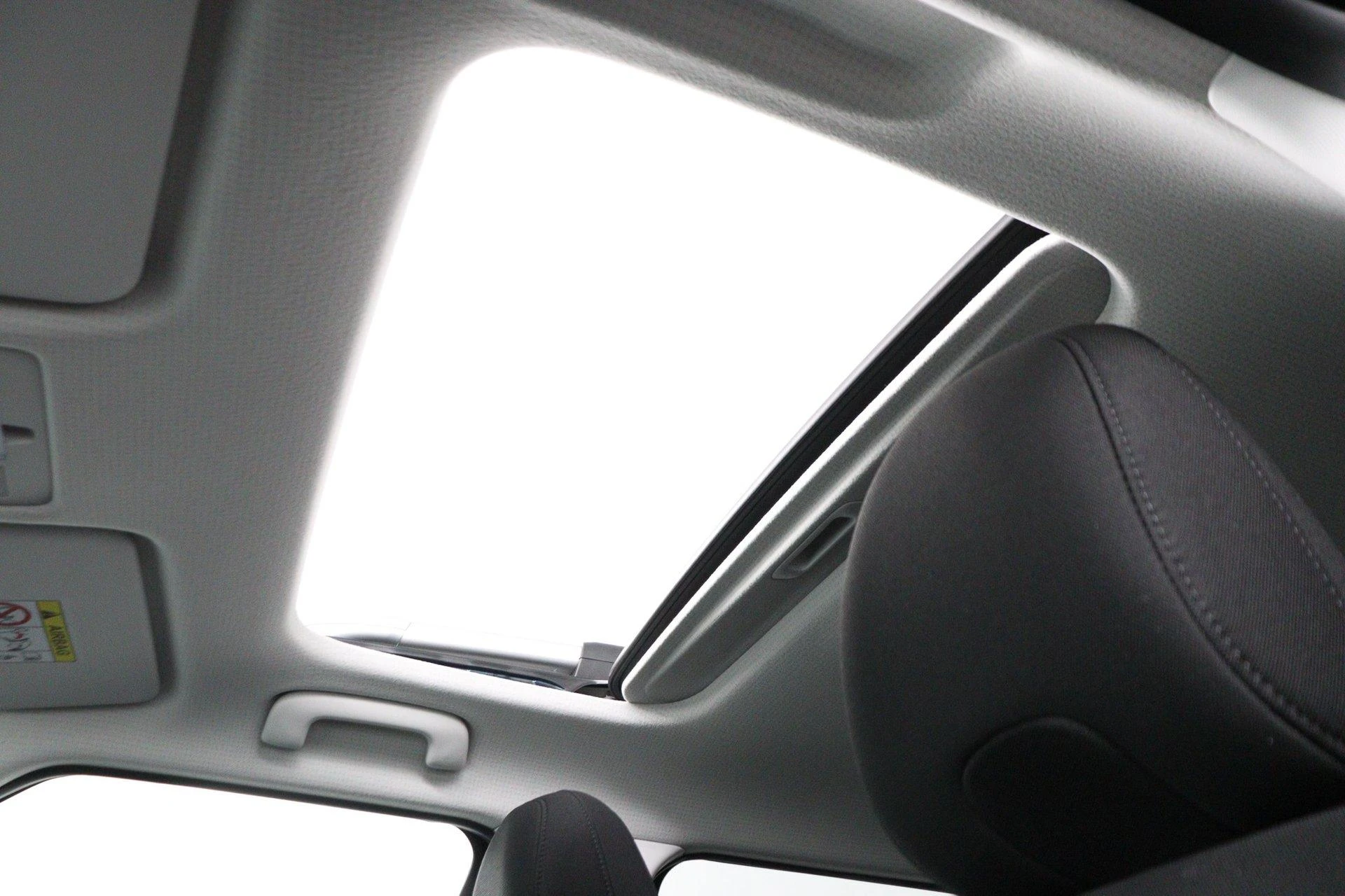 Hyundai-Inster-image-39