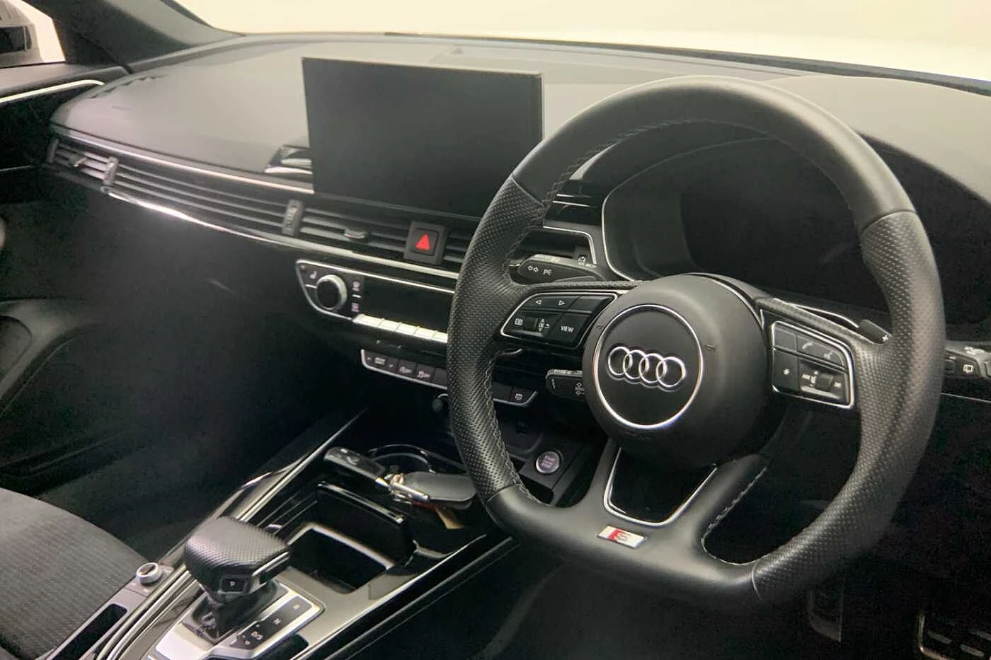 Audi-A4-image-5