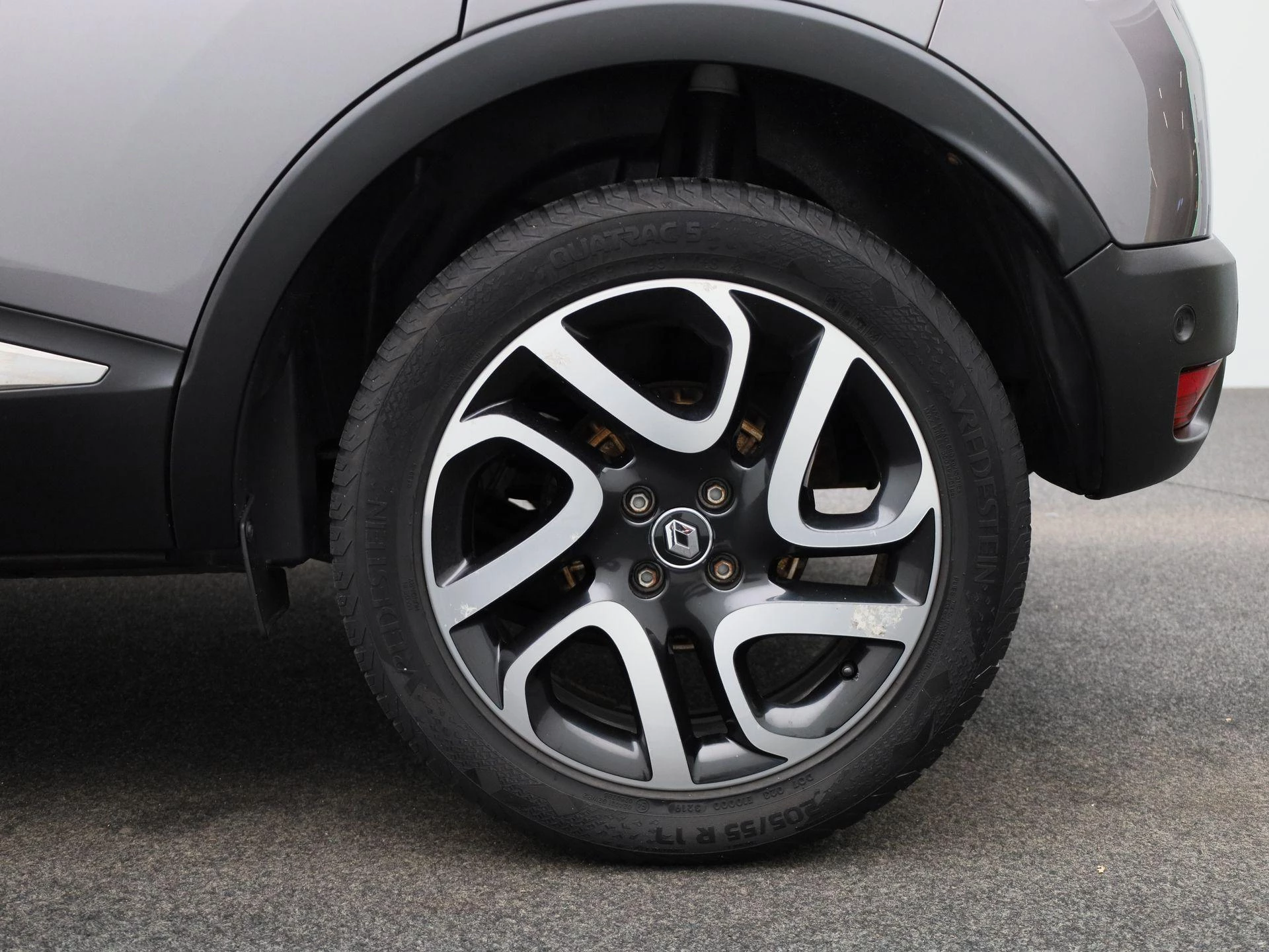 Renault-Captur-image-12