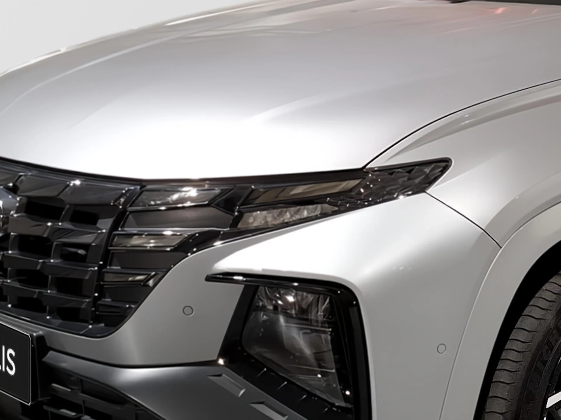 Hyundai-Tucson Hybrid-image-19