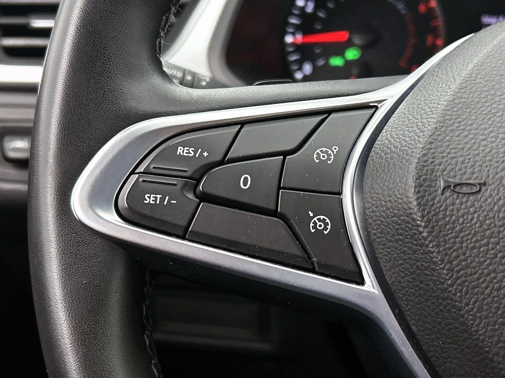 Renault-Captur-image-5