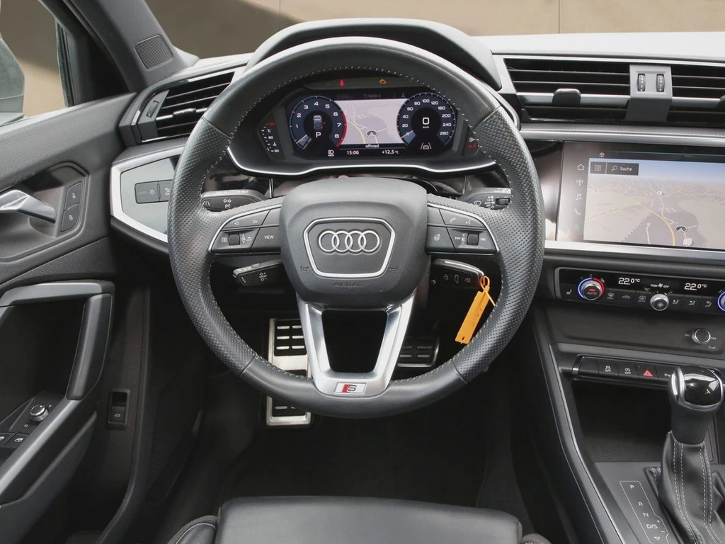 Audi Q3 35 TFSI S line VIRT*NAVI*RFK*MATRIX*LEDER*SHZ