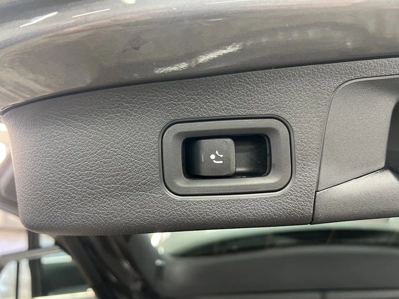Mercedes-Benz GLA 200 d PROGRESSIVE AHK SHZ KLIMA NAVI MBUX ProgressiveC118 GLA 200 d PROGRESSIVE AHK SHZ KLIMA NAVI MBUX Progressive