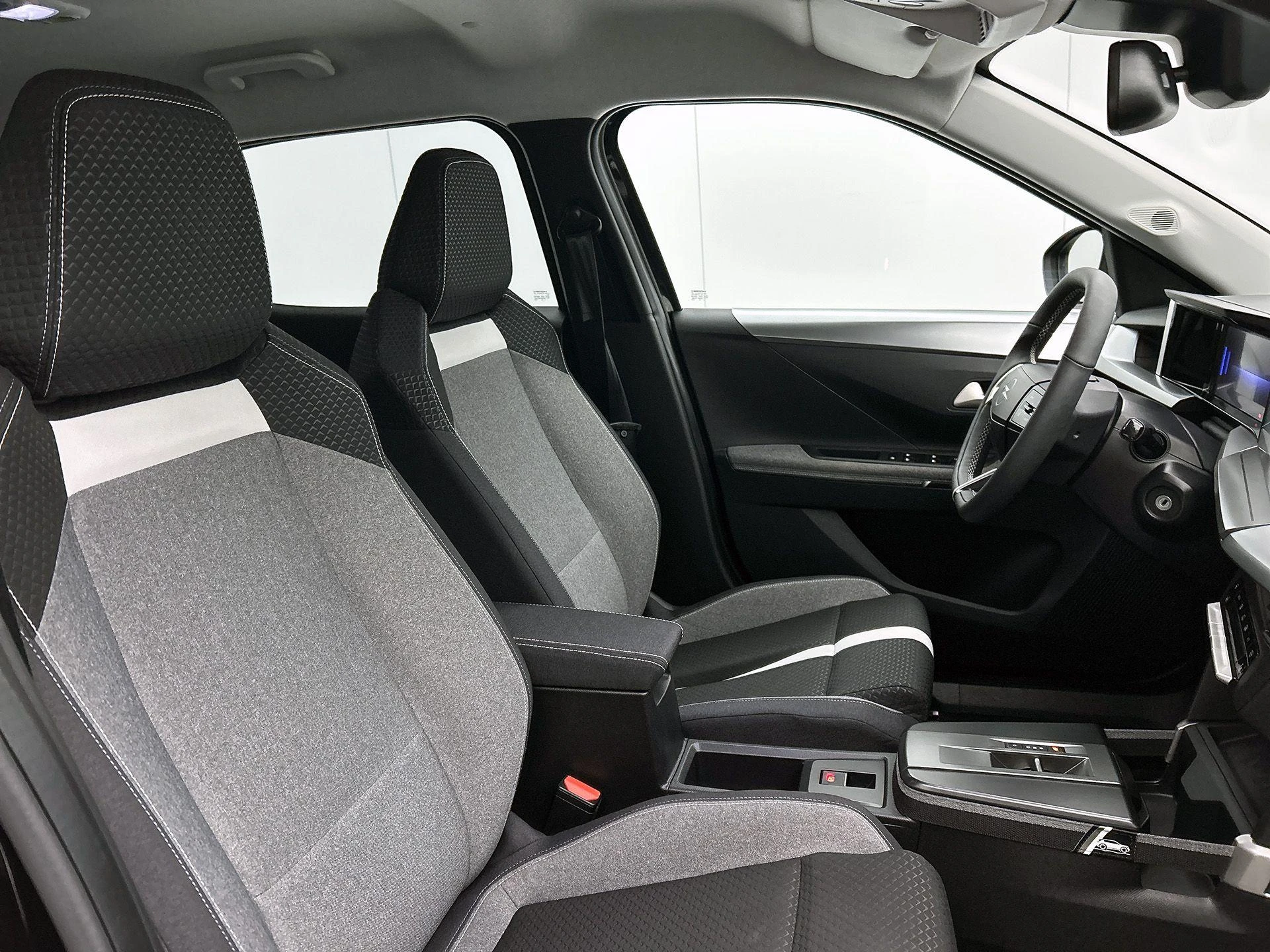 Opel-Frontera-image-33